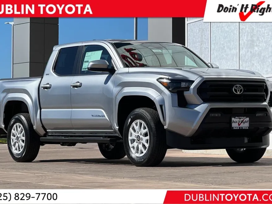 2025 Toyota Tacoma SR5 photo 1