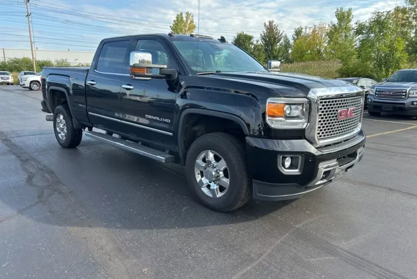 2015 Gmc Sierra 3500 HD Denali photo 1