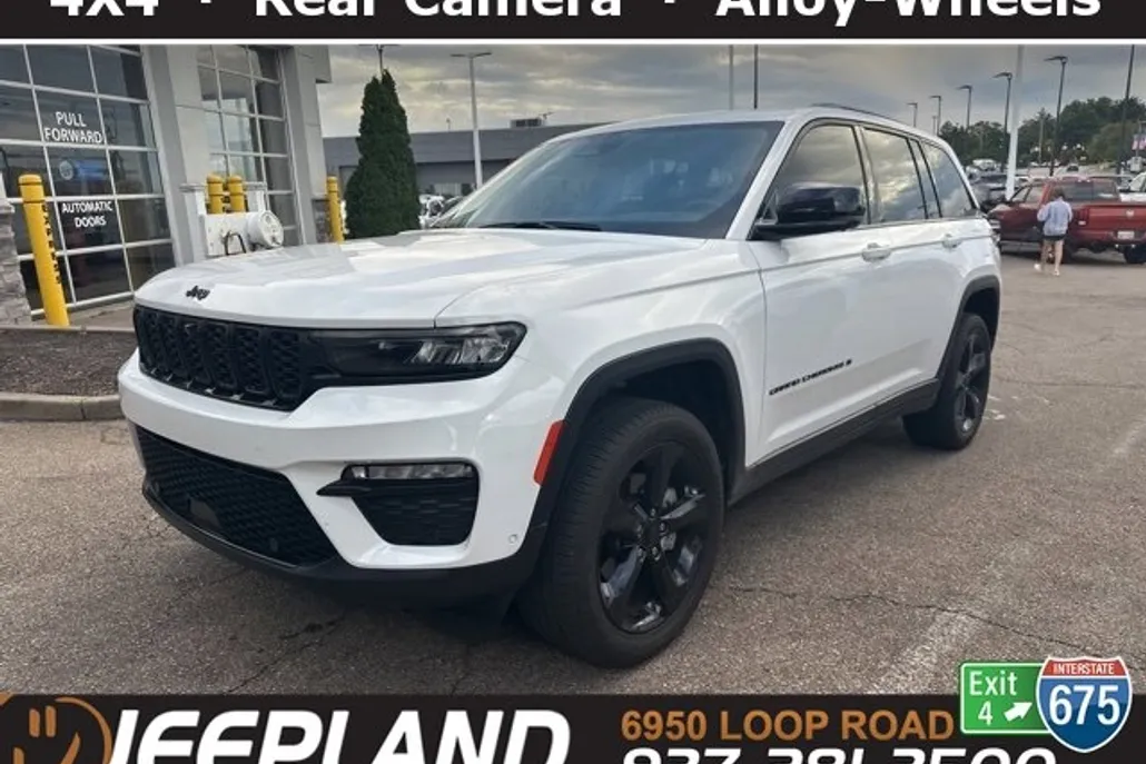 2023 Jeep Grand Cherokee Limited photo 1