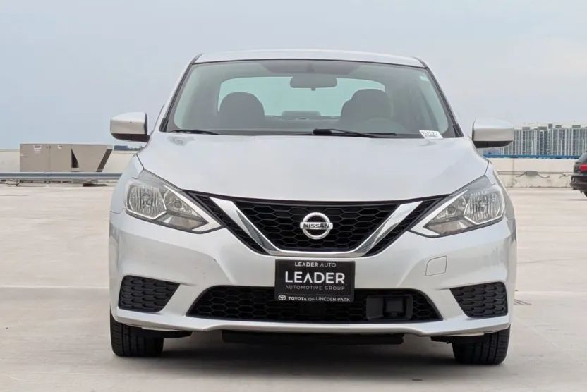 2018 Nissan Sentra SV photo 1