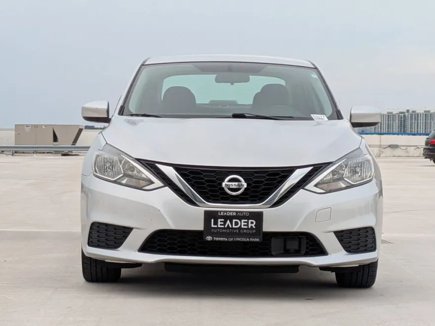 2018 Nissan Sentra SV photo 1