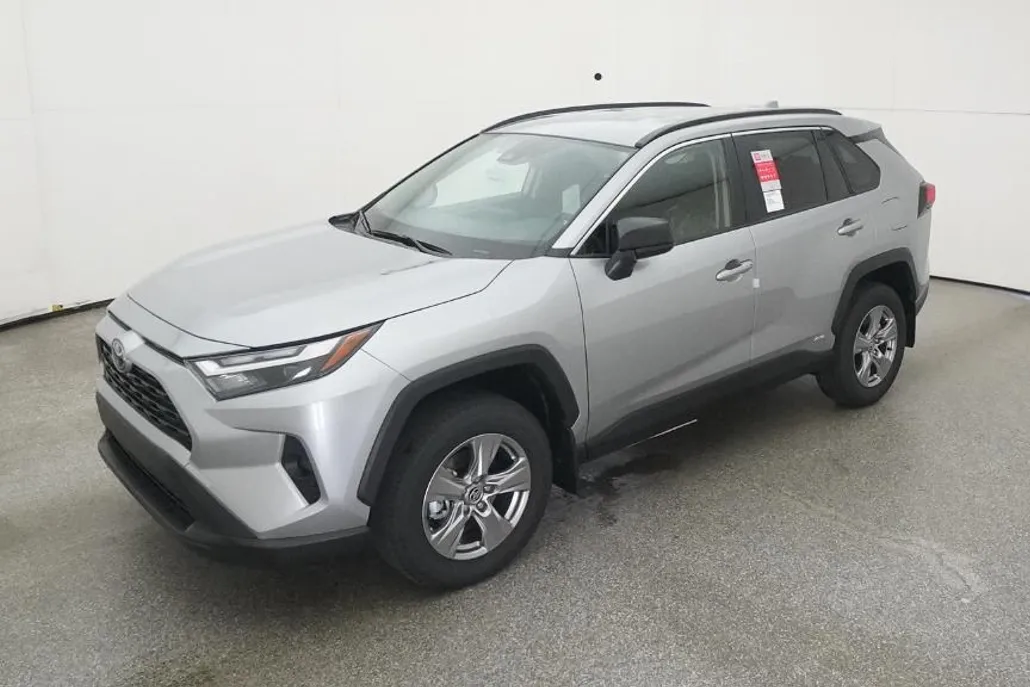 2025 Toyota RAV4 Hybrid LE photo 1