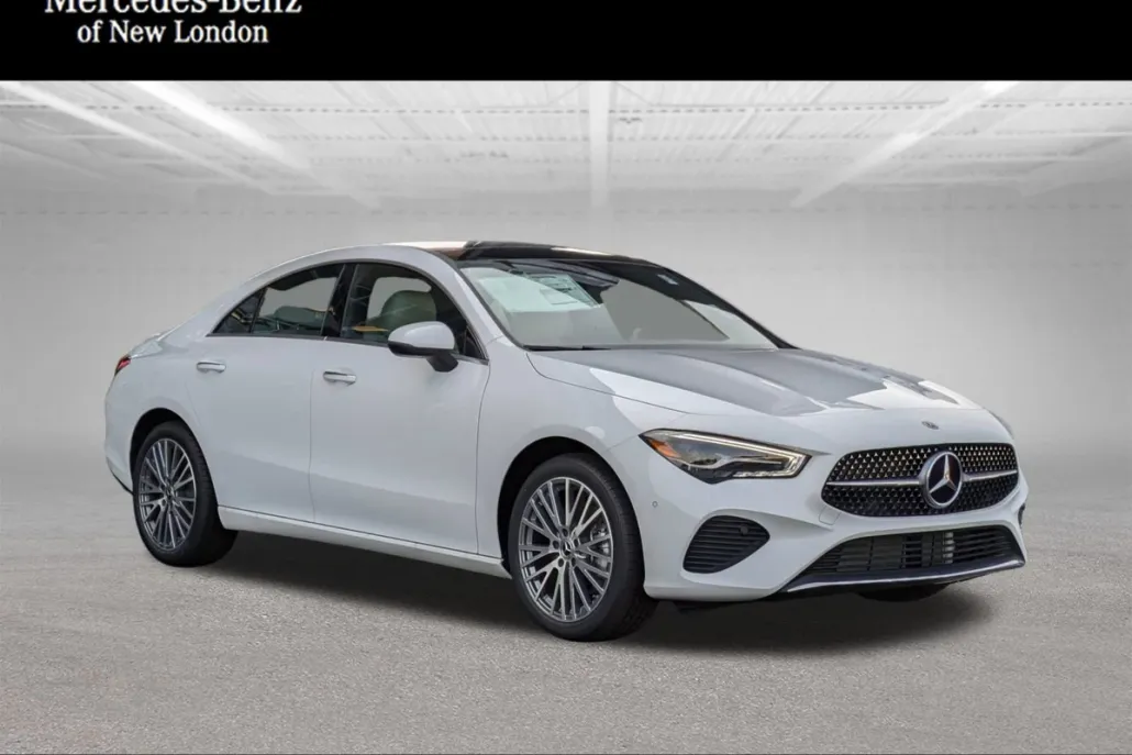 2025 Mercedes Benz CLA 250 4MATIC photo 1