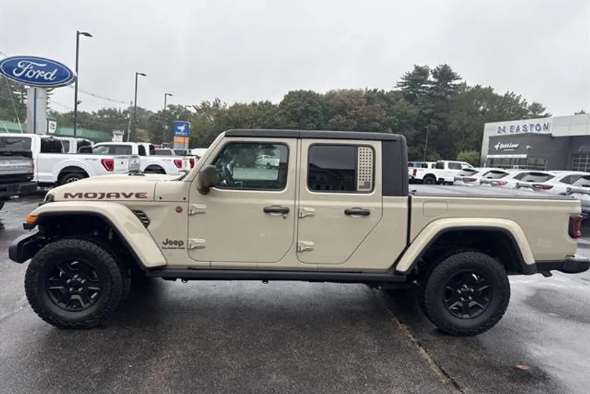 2022 Jeep Gladiator Mojave photo 1