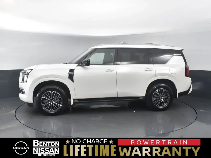 2025 Nissan Armada SL photo 1