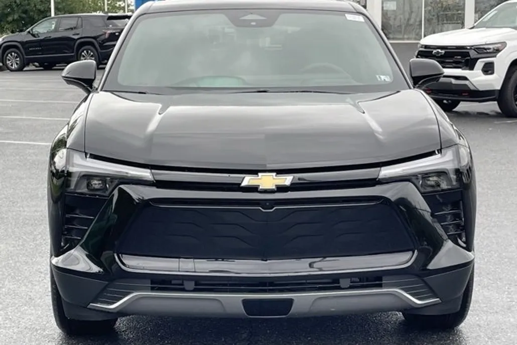2026 Chevrolet Blazer EV photo 1