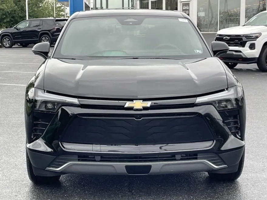 2026 Chevrolet Blazer EV photo 1