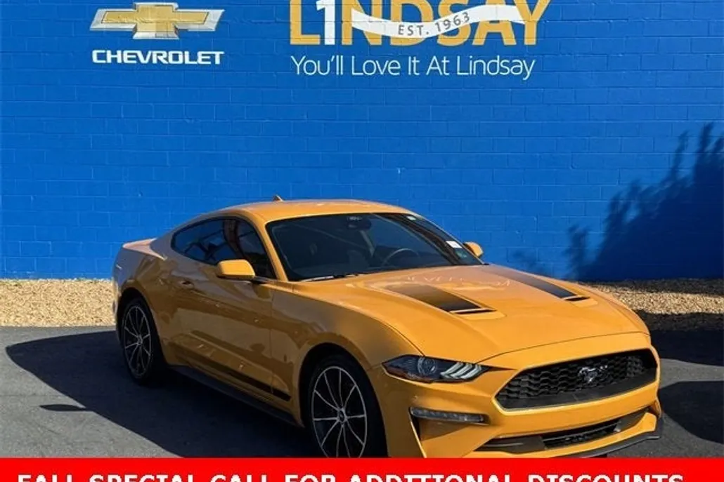 2022 Ford Mustang EcoBoost photo 1