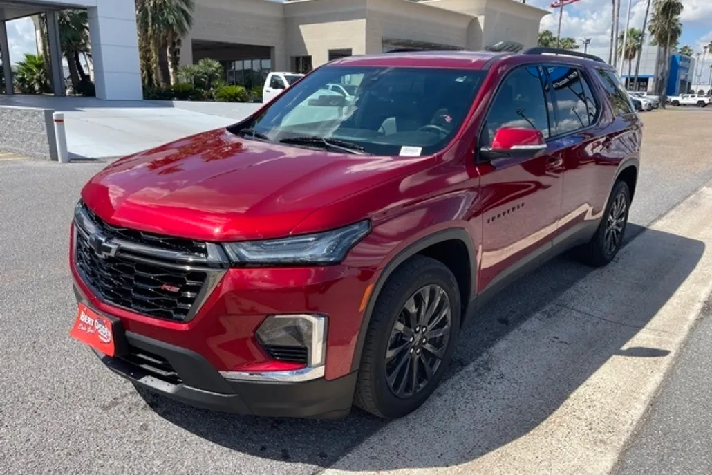 2023 Chevrolet Traverse RS photo 1