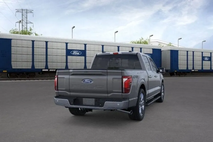 2025 Ford F-150 Lariat photo 1