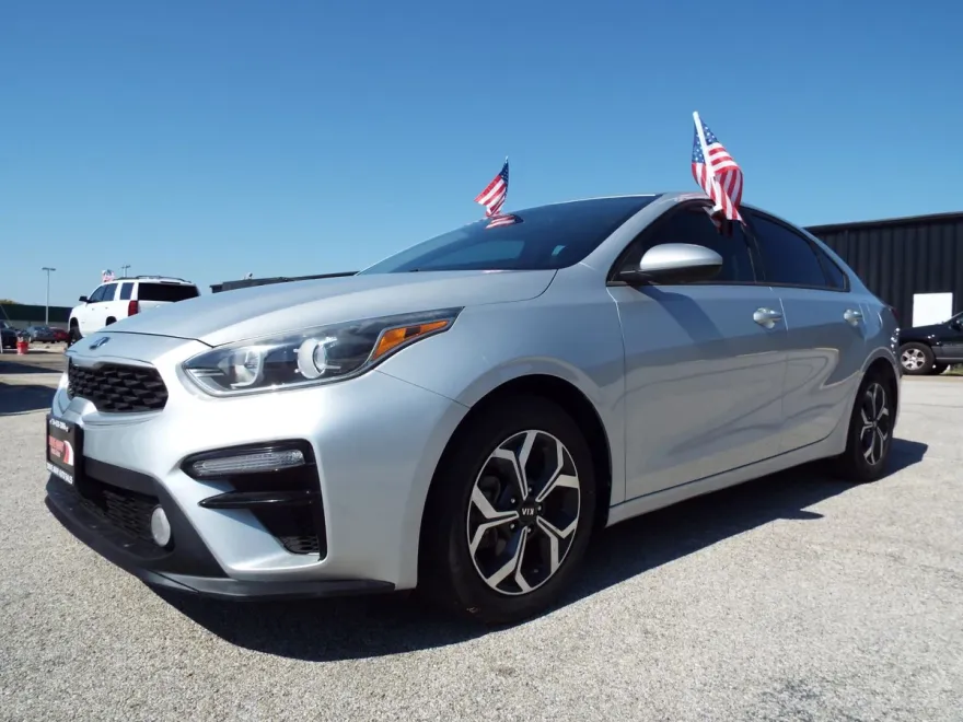 2019 Kia Forte FE LXS photo 1