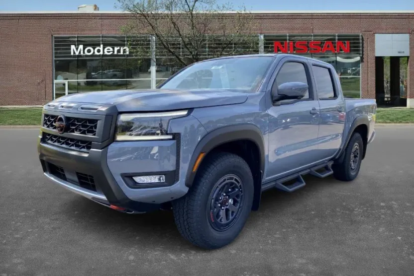 2026 Nissan Frontier Crew Cab PRO-4X photo 1