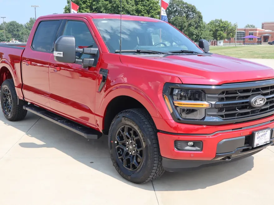 2025 Ford F-150 XLT photo 1