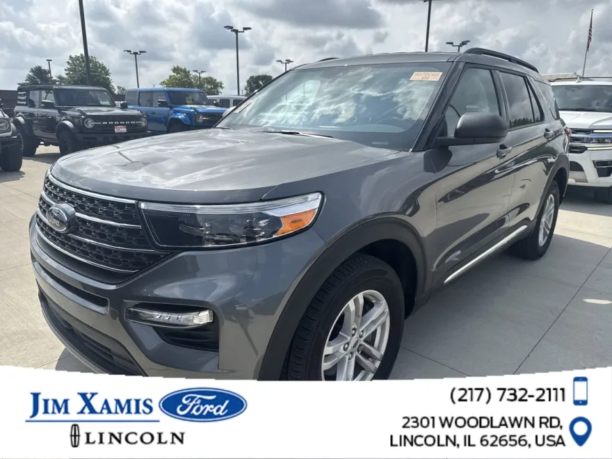 2023 Ford Explorer XLT photo 1