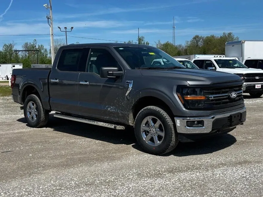 2025 Ford F-150 XLT photo 1