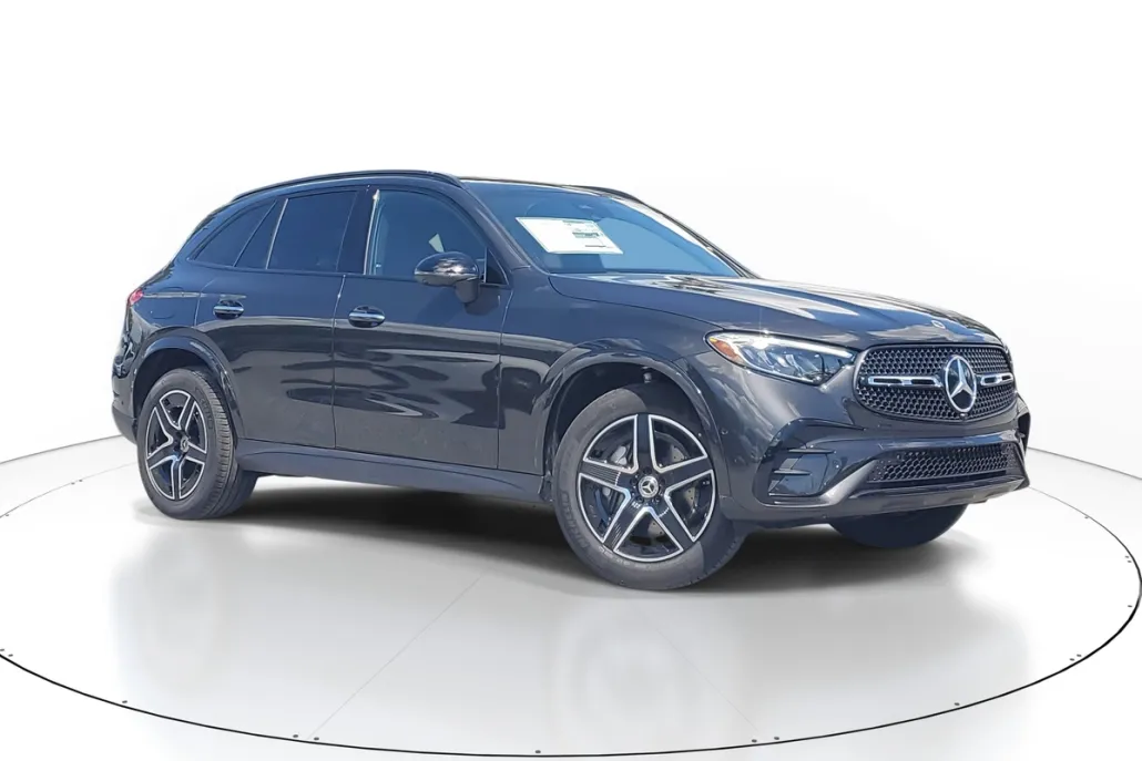2026 Mercedes Benz GLC 300 4MATIC photo 1
