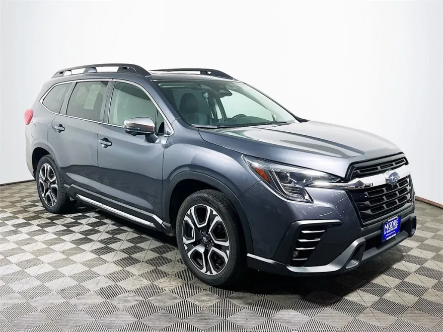 2023 Subaru Ascent Limited photo 1