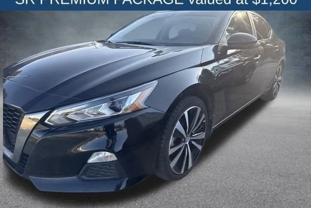 2021 Nissan Altima 2.5 SR photo 1