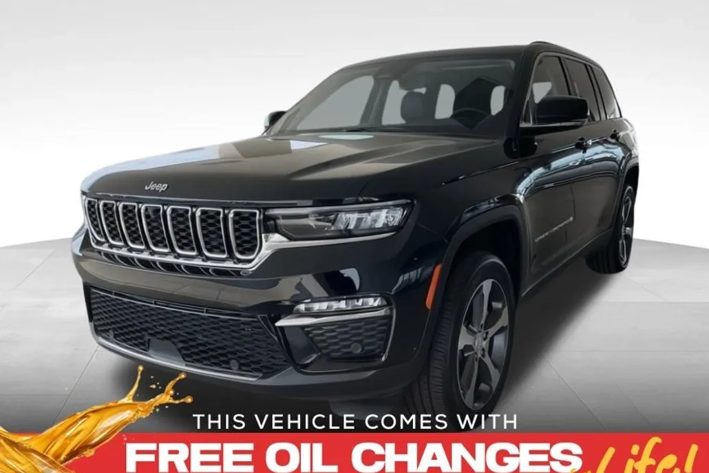 2023 Jeep Cherokee Base photo 1