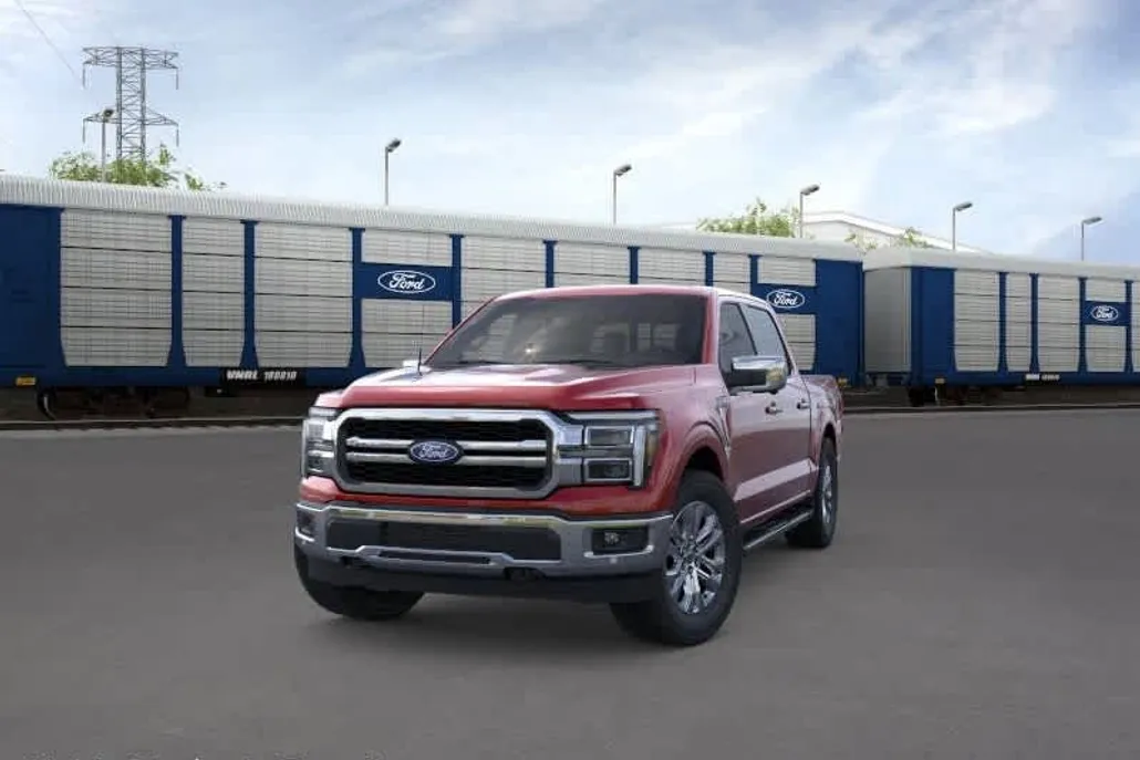 2025 Ford F-150 Lariat photo 1
