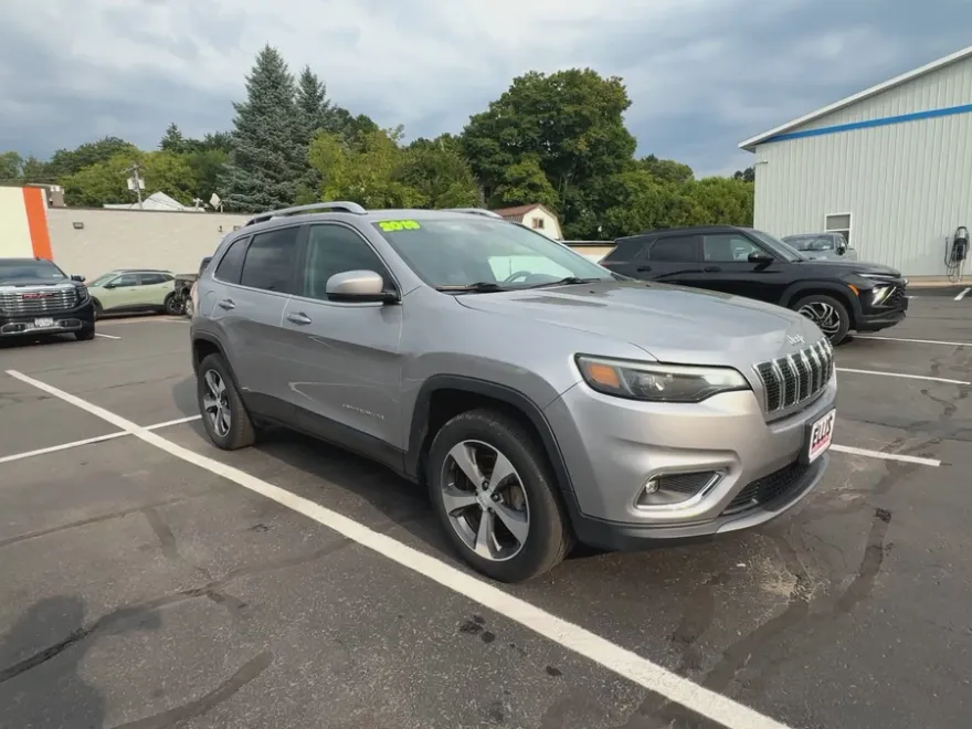 2019 Jeep Cherokee Limited photo 1