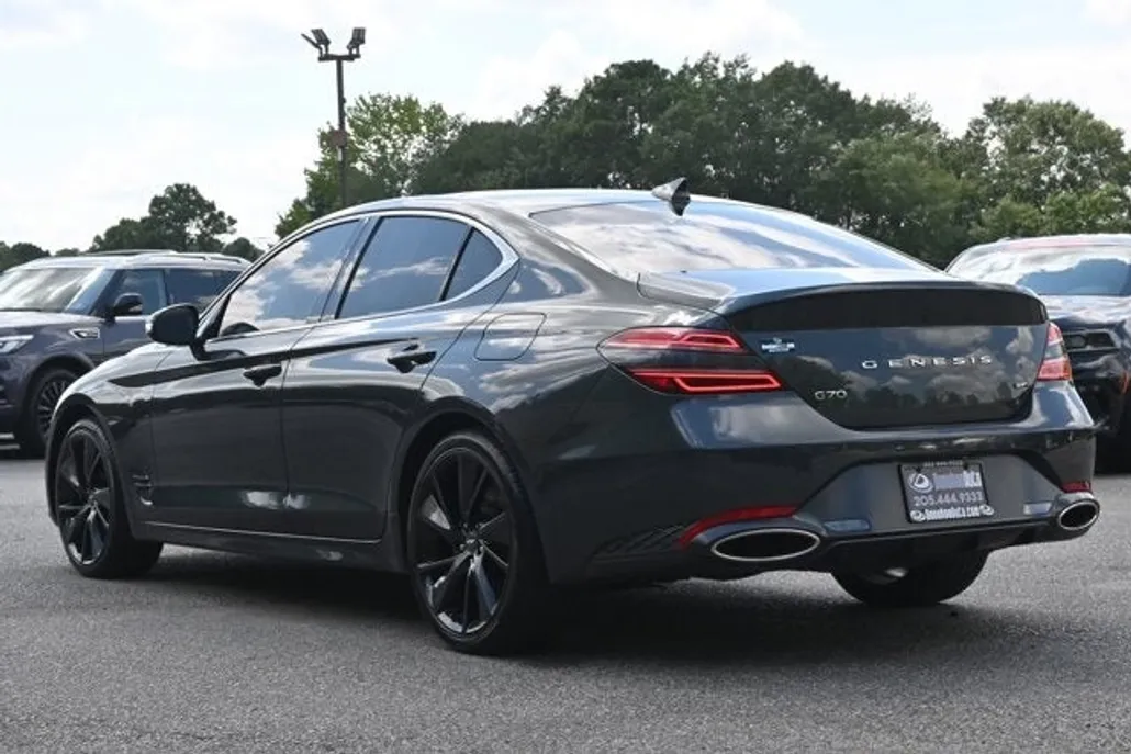 2023 Genesis G70 3.3T photo 1