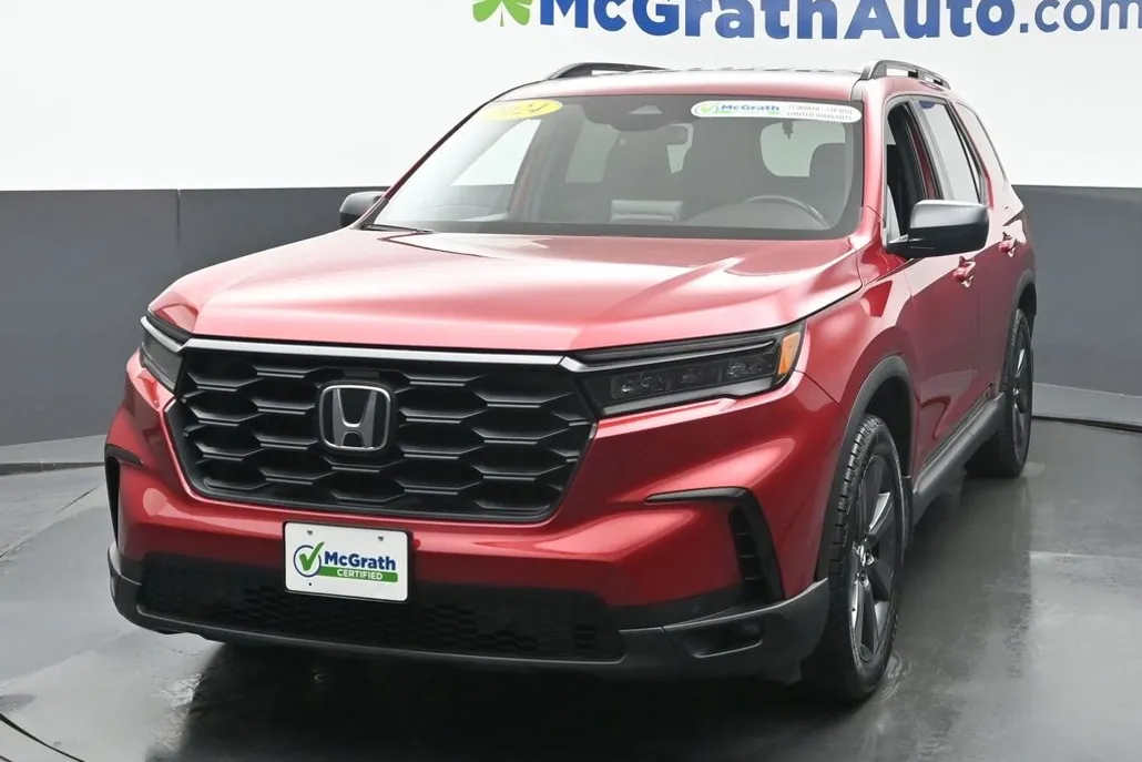 2024 Honda Pilot Sport photo 1