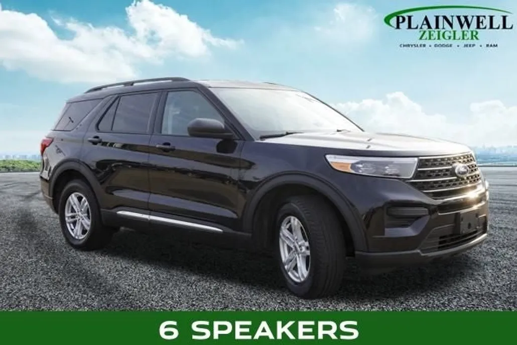 2022 Ford Explorer XLT photo 1