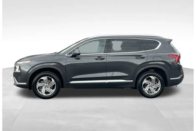 2022 Hyundai Santa Fe SEL photo 1