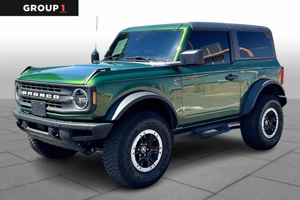 2023 Ford Bronco Black Diamond photo 1