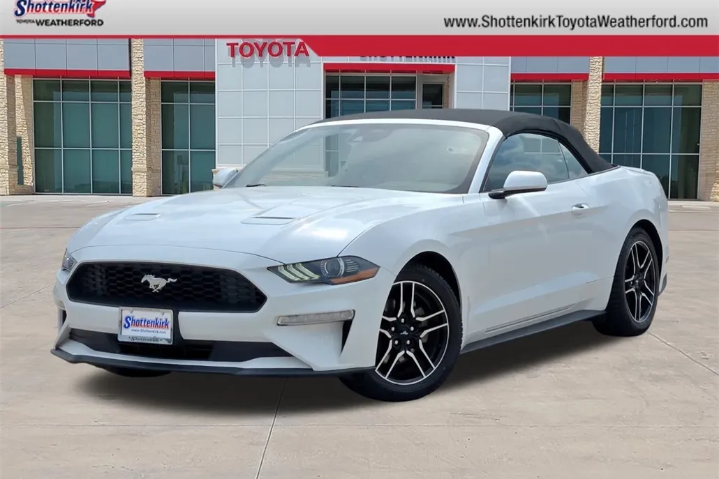 2022 Ford Mustang EcoBoost Premium photo 1