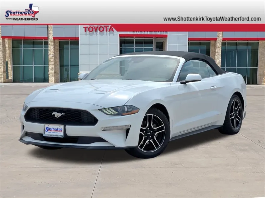 2022 Ford Mustang EcoBoost Premium photo 1