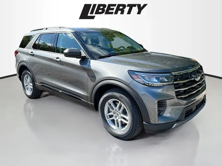 2026 Ford Explorer photo 1