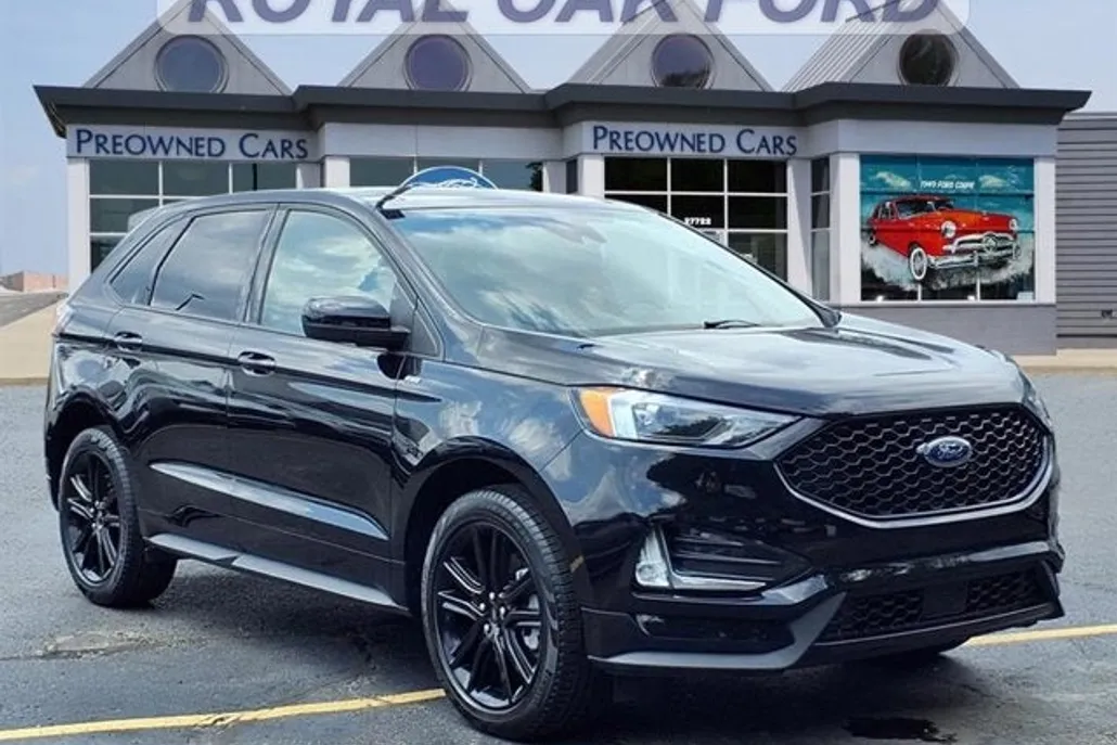 2024 Ford Edge ST photo 1