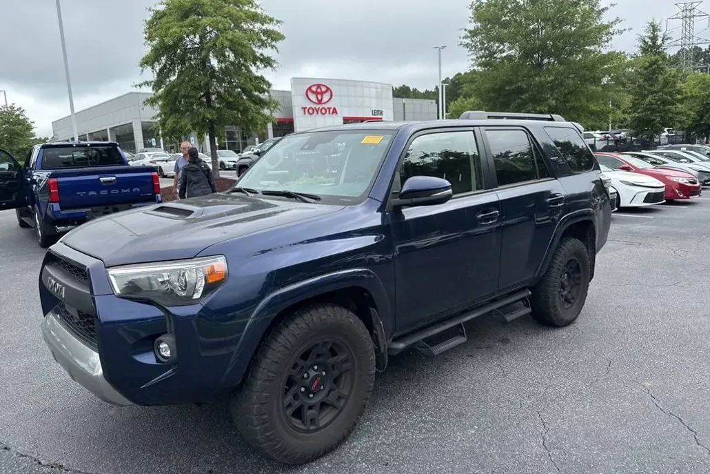 2022 Toyota 4Runner TRD Premium photo 1