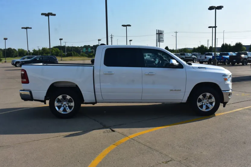 2024 Ram 1500 Laramie photo 1