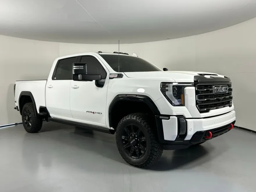2024 Gmc Sierra HD AT4 photo 1