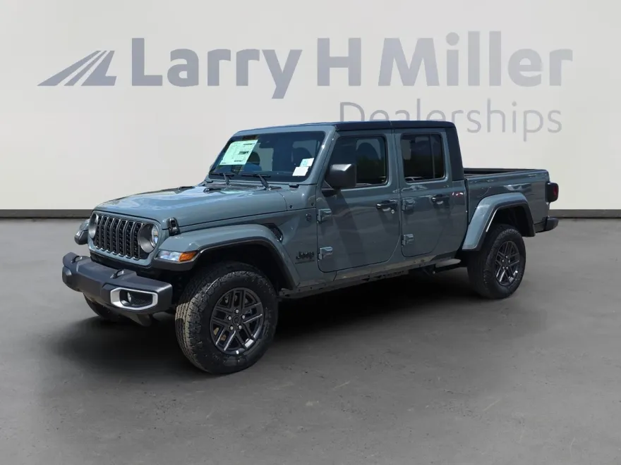 2025 Jeep Gladiator Sport S photo 1