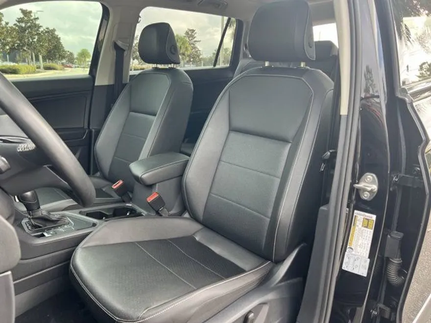 2021 Volkswagen Tiguan SEL photo 1