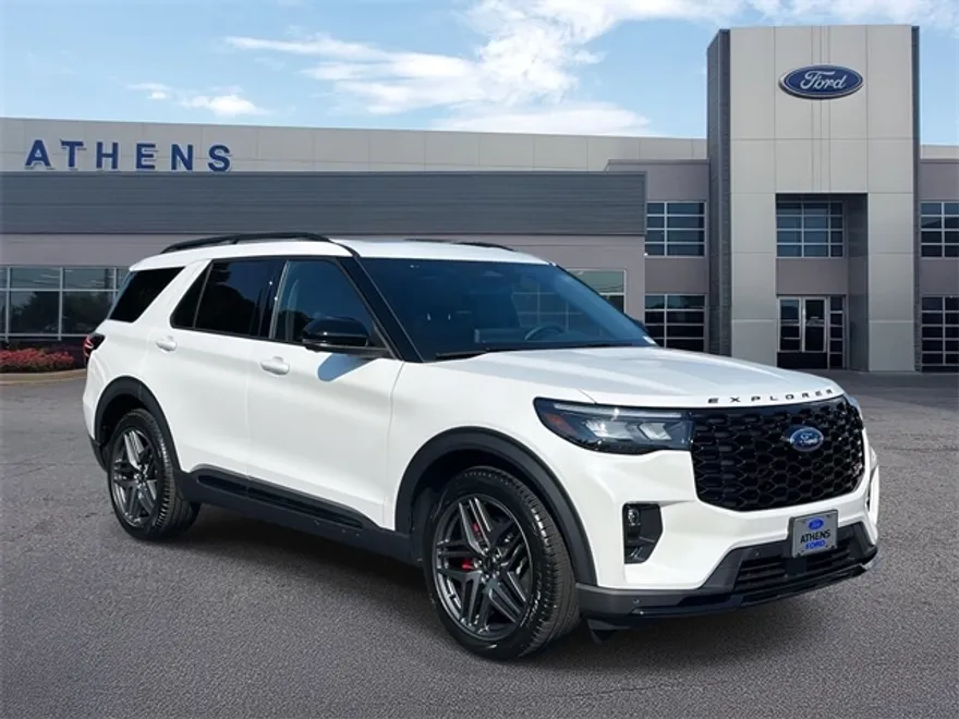 2025 Ford Explorer ST photo 1