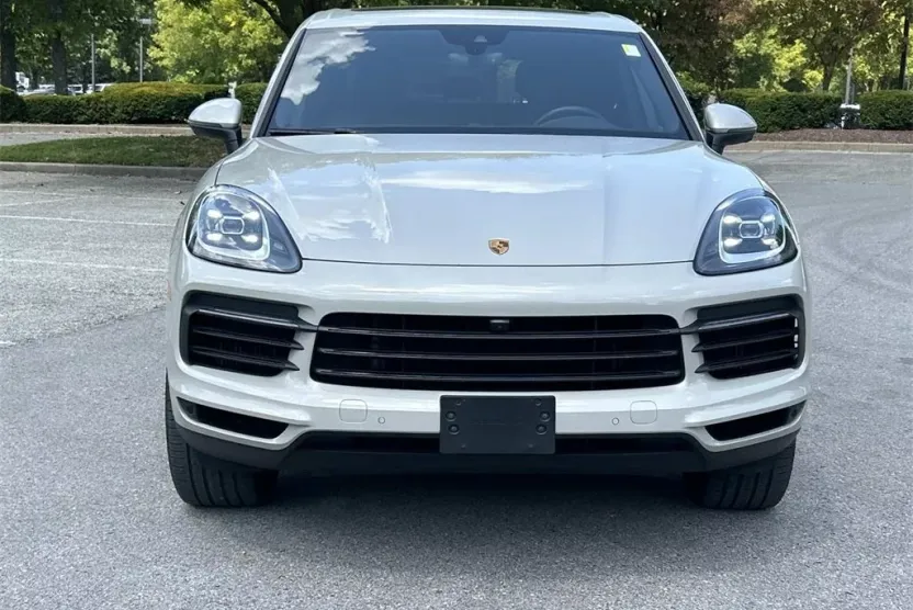 2023 Porsche Cayenne Platinum Edition photo 1