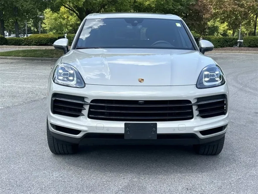 2023 Porsche Cayenne Platinum Edition photo 1