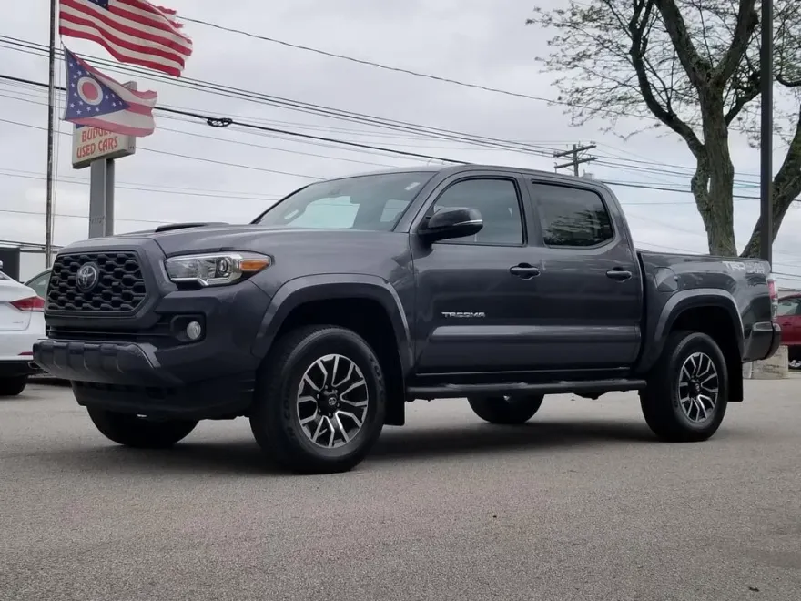 2022 Toyota Tacoma TRD Sport Double Cab photo 1
