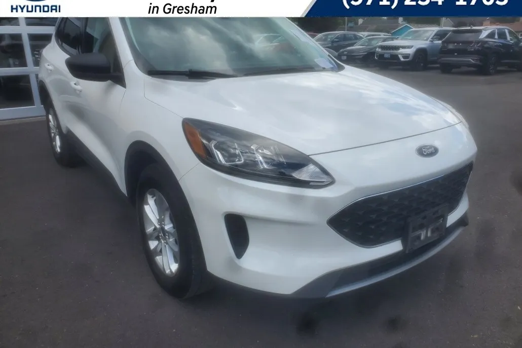 2022 Ford Escape SE photo 1