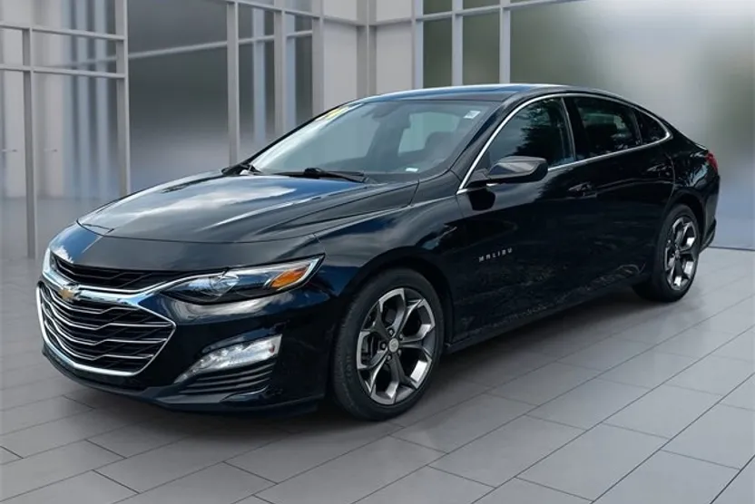 2024 Chevrolet Malibu 1LT photo 1