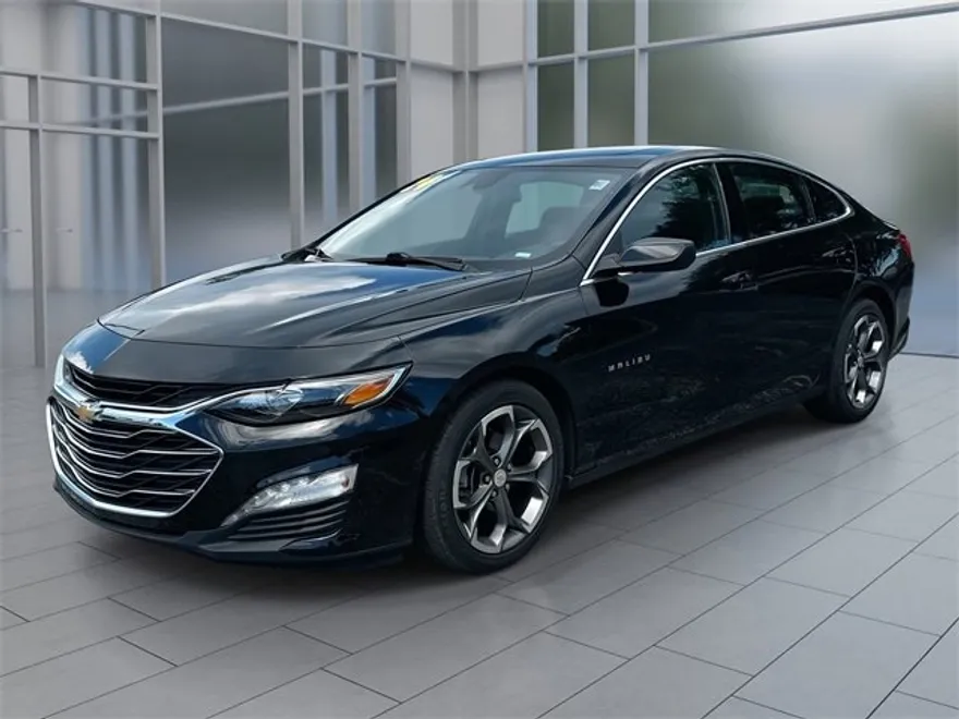 2024 Chevrolet Malibu 1LT photo 1
