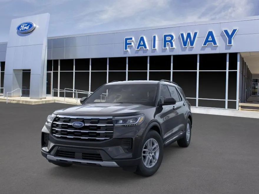 2025 Ford Explorer photo 1