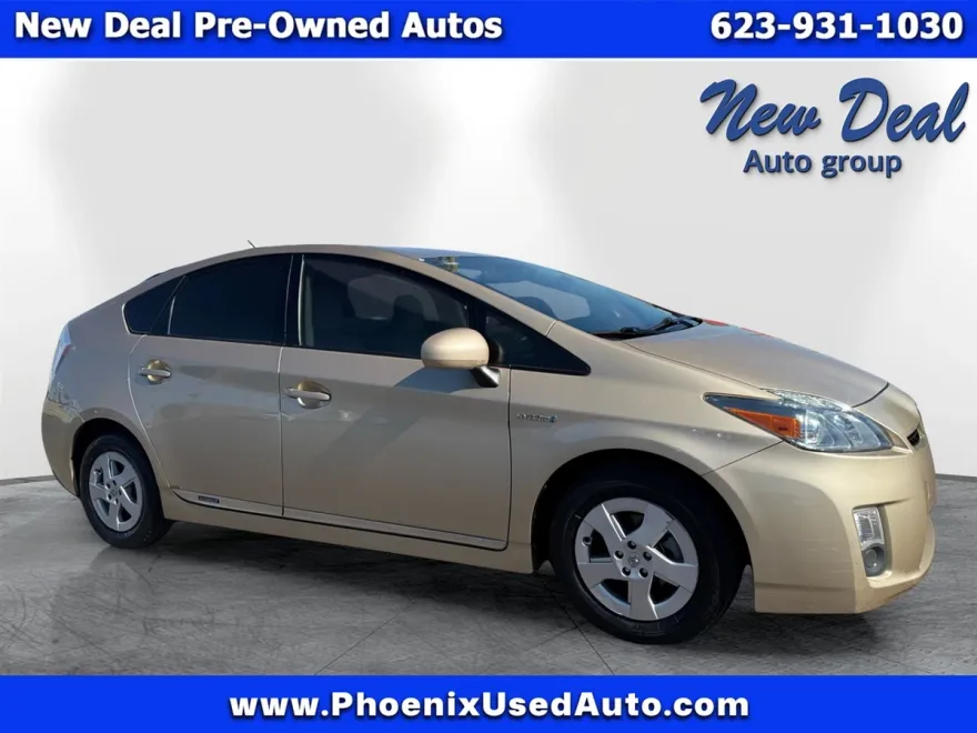 2010 Toyota Prius photo 1