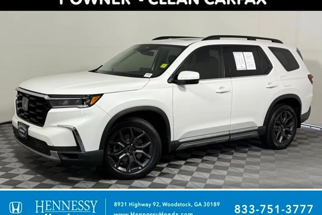 2024 Honda Pilot Touring photo 1