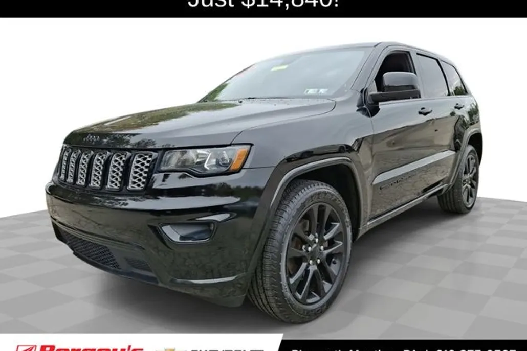 2017 Jeep Grand Cherokee Altitude photo 1